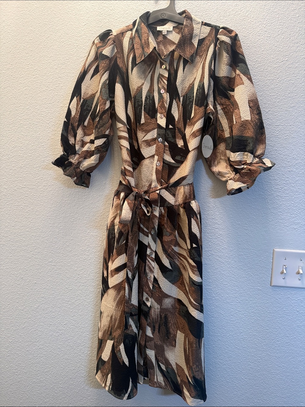 Chenault Abstract Leaf-Print Midi Dress in Brown, Black, Cream
